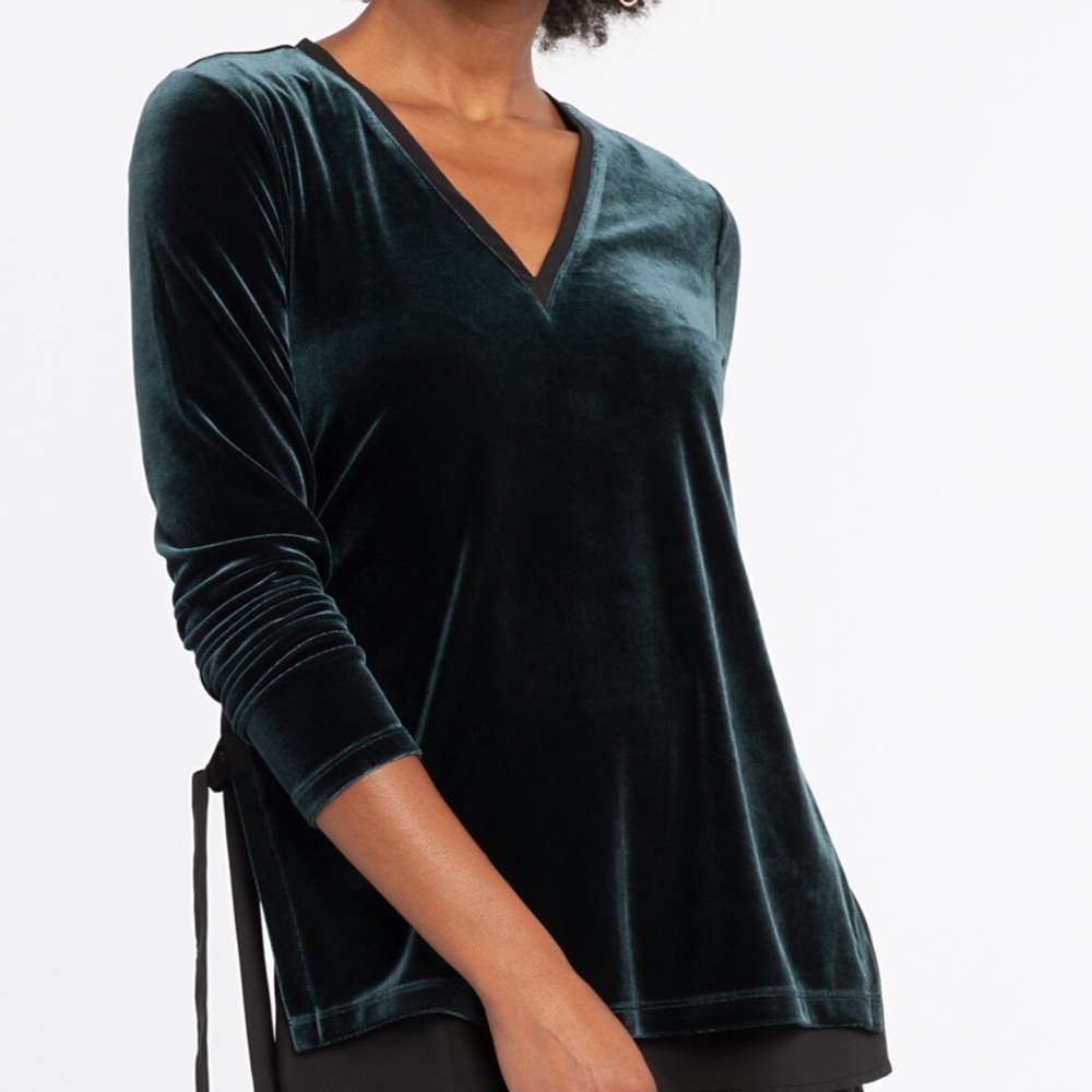 Nic + Zoe Velvet Green Vneck Tie Sweater